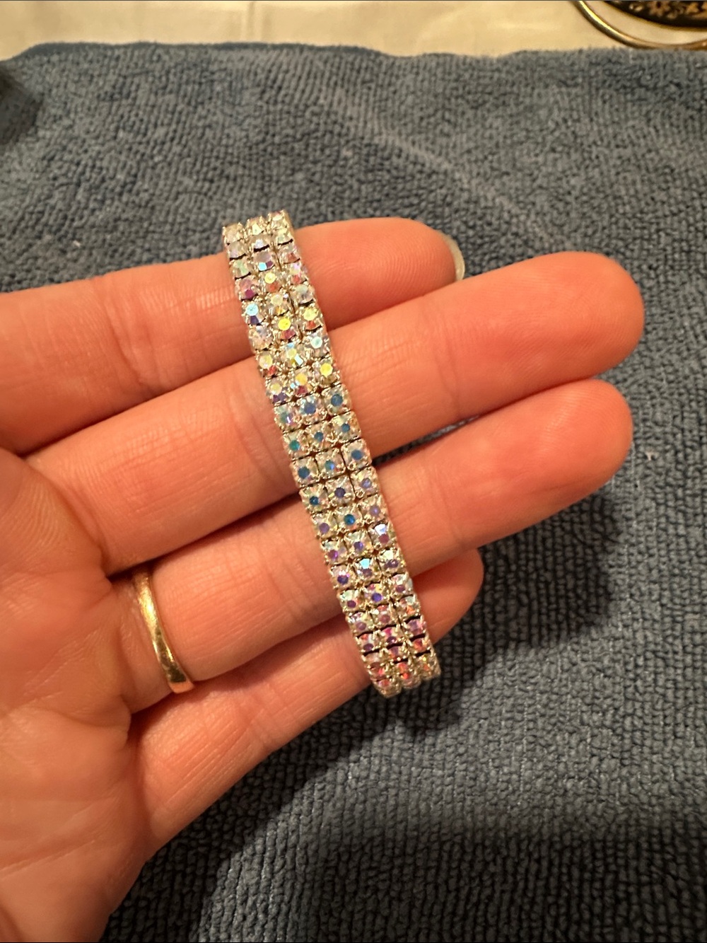Rhinestone stretch bracelet